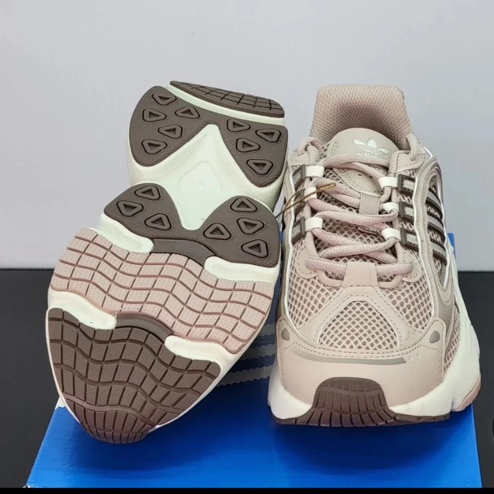 Adidas White and Cream Ozmillen Sneakers NWT - Picture 4 of 5